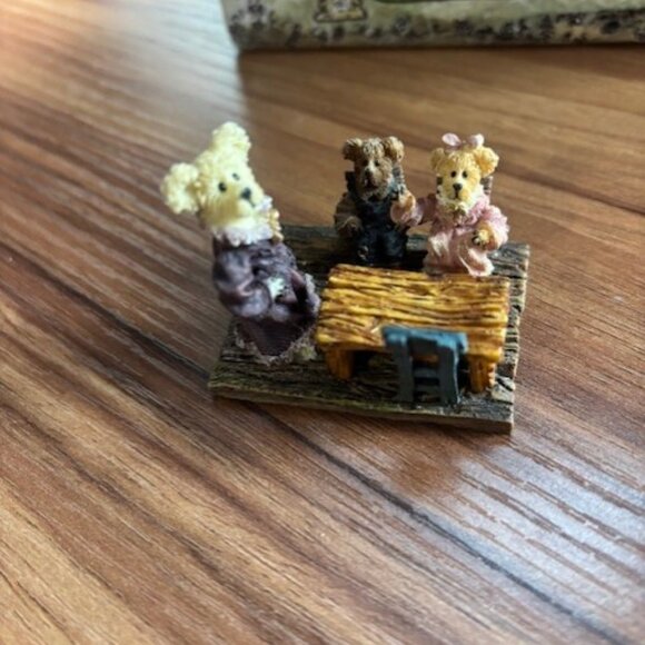 Boyds Bearly-Built Villages #4 The Boyds Barely A School 2000 Vintage #36 of 239 - Picture 6 of 16